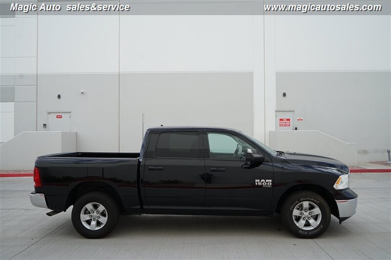 2023 Ram 1500 Classic SLT photo 7