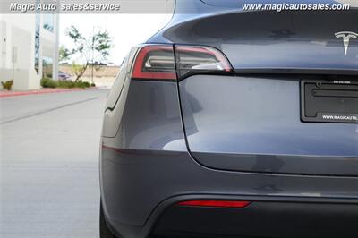 2023 Tesla Model Y Long Range   - Photo 13 - Phoenix, AZ 85034