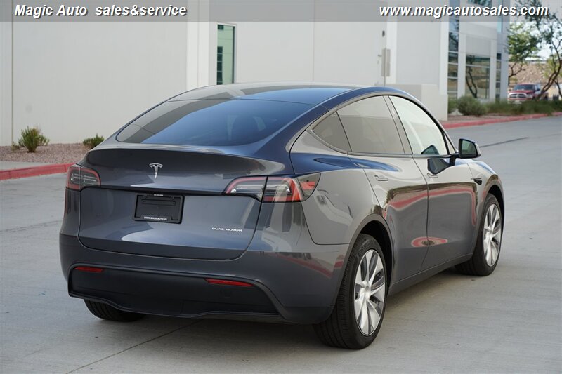 2023 Tesla Model Y Long Range photo 5