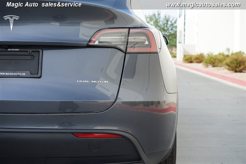 2023 Tesla Model Y Long Range photo 13