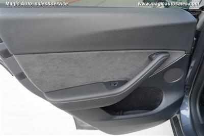 2023 Tesla Model Y Long Range   - Photo 23 - Phoenix, AZ 85034