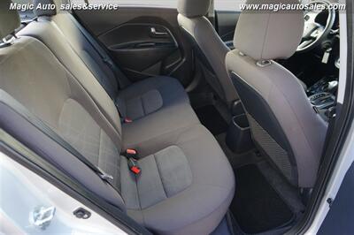 2016 Kia Rio LX   - Photo 19 - Phoenix, AZ 85034