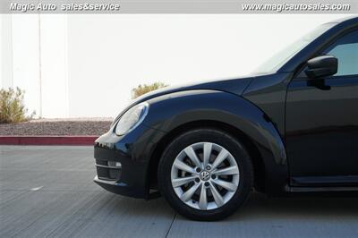 2013 Volkswagen Beetle-Classic 2.5L Entry PZEV   - Photo 10 - Phoenix, AZ 85034