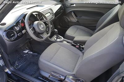 2013 Volkswagen Beetle-Classic 2.5L Entry PZEV   - Photo 14 - Phoenix, AZ 85034