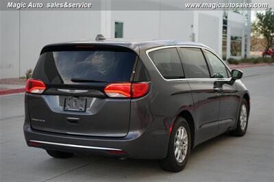 2020 Chrysler Pacifica Touring   - Photo 6 - Phoenix, AZ 85034