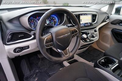 2020 Chrysler Pacifica Touring   - Photo 15 - Phoenix, AZ 85034