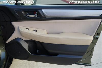 2017 Subaru Outback 2.5i Premium   - Photo 19 - Phoenix, AZ 85034