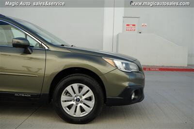 2017 Subaru Outback 2.5i Premium   - Photo 9 - Phoenix, AZ 85034