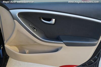 2013 Hyundai ELANTRA GT   - Photo 12 - Phoenix, AZ 85034