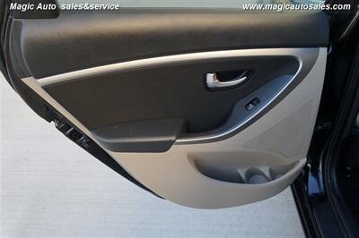 2013 Hyundai ELANTRA GT   - Photo 15 - Phoenix, AZ 85034