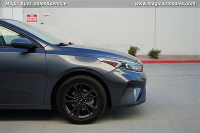 2024 Kia Forte LXS   - Photo 12 - Phoenix, AZ 85034