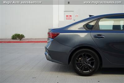 2024 Kia Forte LXS   - Photo 11 - Phoenix, AZ 85034