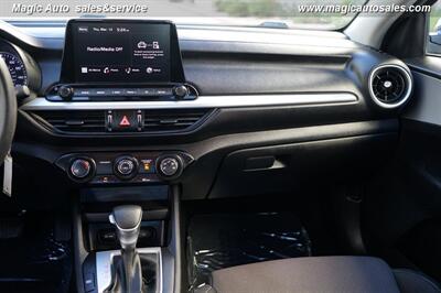 2024 Kia Forte LXS   - Photo 25 - Phoenix, AZ 85034