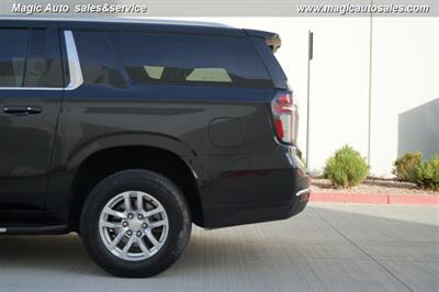 2023 Chevrolet Suburban LT   - Photo 9 - Phoenix, AZ 85034