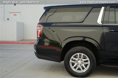 2023 Chevrolet Suburban LT   - Photo 11 - Phoenix, AZ 85034