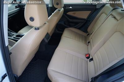 2021 Volkswagen Jetta SE   - Photo 20 - Phoenix, AZ 85034