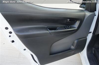 2017 Nissan NV200 S - Photo 17 - Phoenix, AZ 85034