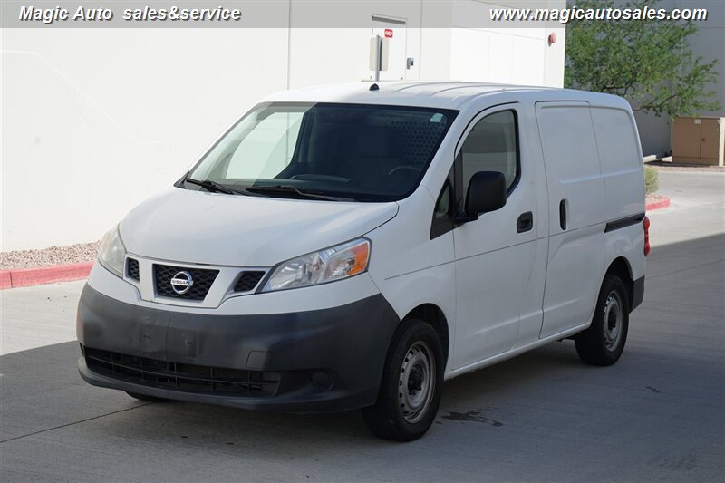 2017 Nissan NV200 S  
