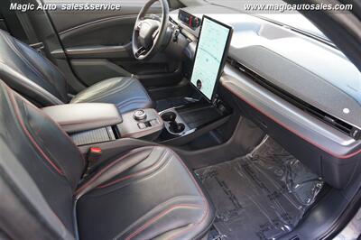 2021 Ford Mustang Mach-E Premium   - Photo 16 - Phoenix, AZ 85034