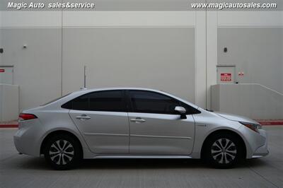 2021 Toyota Corolla Hybrid LE - Photo 10 - Phoenix, AZ 85034