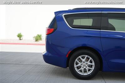 2019 Chrysler Pacifica Touring   - Photo 11 - Phoenix, AZ 85034