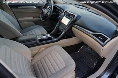 2019 Ford Fusion SE - Photo 16 - Phoenix, AZ 85034