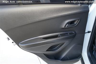 2021 Chevrolet Trax LS   - Photo 21 - Phoenix, AZ 85034