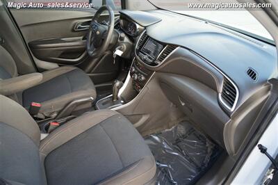 2021 Chevrolet Trax LS   - Photo 16 - Phoenix, AZ 85034