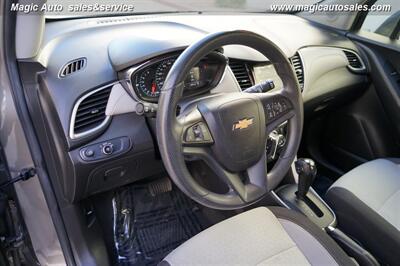 2021 Chevrolet Trax LS   - Photo 13 - Phoenix, AZ 85034