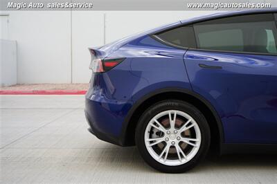 2021 Tesla Model Y Long Range   - Photo 11 - Phoenix, AZ 85034