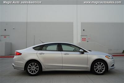 2017 Ford Fusion SE   - Photo 7 - Phoenix, AZ 85034