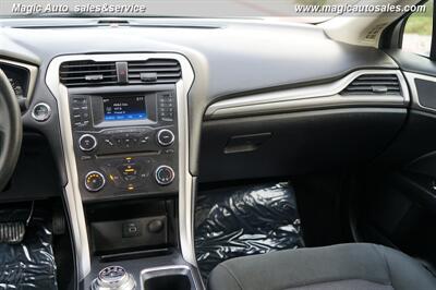 2017 Ford Fusion SE   - Photo 23 - Phoenix, AZ 85034
