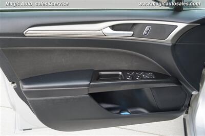 2017 Ford Fusion SE   - Photo 13 - Phoenix, AZ 85034