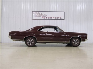 1966 Pontiac GTO   - Photo 1 - Fort Wayne, IN 46804