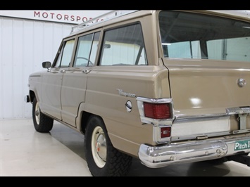 1969 Jeep Wagoneer   - Photo 18 - Fort Wayne, IN 46804