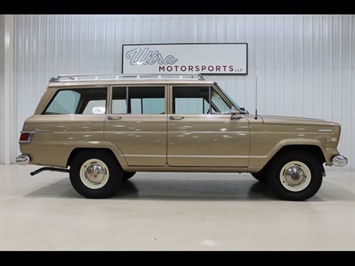 1969 Jeep Wagoneer   - Photo 1 - Fort Wayne, IN 46804