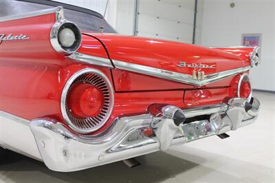 1959 Ford Fairlane Galaxie Sunliner   - Photo 12 - Fort Wayne, IN 46804