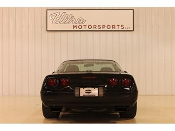 1994 Chevrolet Corvette   - Photo 16 - Fort Wayne, IN 46804