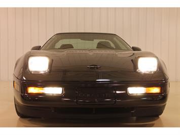 1994 Chevrolet Corvette   - Photo 10 - Fort Wayne, IN 46804