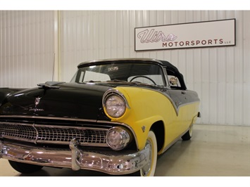 1955 Ford Fairlane Sunliner Convertible   - Photo 9 - Fort Wayne, IN 46804