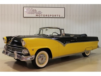 1955 Ford Fairlane Sunliner Convertible   - Photo 1 - Fort Wayne, IN 46804