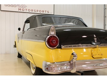 1955 Ford Fairlane Sunliner Convertible   - Photo 16 - Fort Wayne, IN 46804