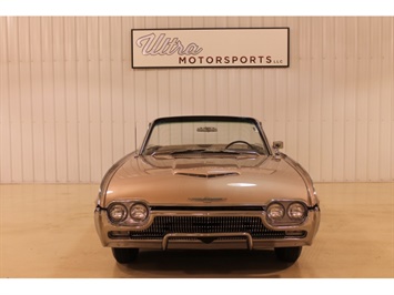 1963 Ford Thunderbird Convertible   - Photo 5 - Fort Wayne, IN 46804