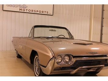 1963 Ford Thunderbird Convertible   - Photo 4 - Fort Wayne, IN 46804