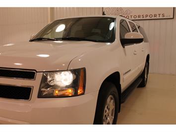 2007 Chevrolet Suburban LS 1500 LS 1500 4dr SUV   - Photo 5 - Fort Wayne, IN 46804