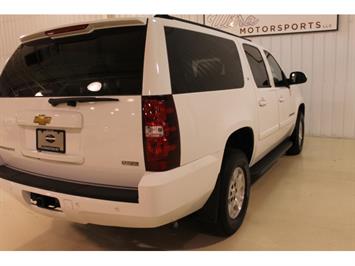 2007 Chevrolet Suburban LS 1500 LS 1500 4dr SUV   - Photo 10 - Fort Wayne, IN 46804