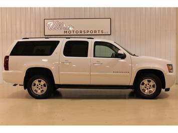 2007 Chevrolet Suburban LS 1500 LS 1500 4dr SUV   - Photo 1 - Fort Wayne, IN 46804