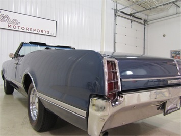 1966 Oldsmobile Cutlass Convertible-4 SPEED   - Photo 26 - Fort Wayne, IN 46804