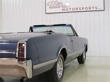 1966 Oldsmobile Cutlass Convertible-4 SPEED   - Photo 21 - Fort Wayne, IN 46804