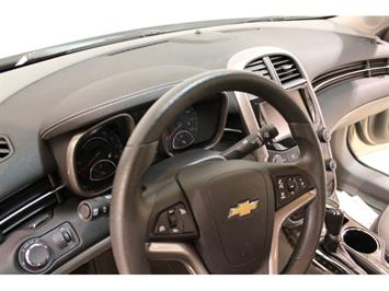 2015 Chevrolet Malibu LT   - Photo 19 - Fort Wayne, IN 46804